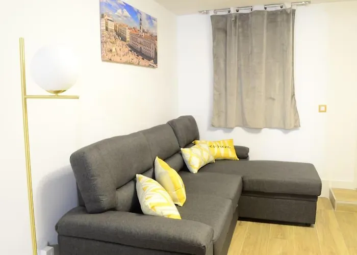 Casa En Alquiler Vacacional En Alcala De Henares